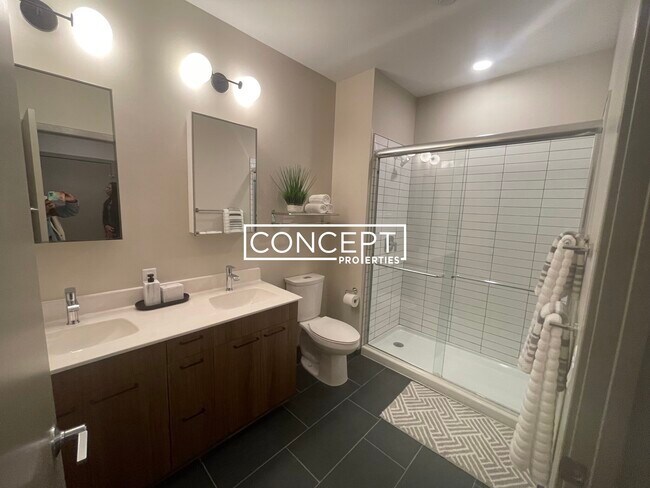 Building Photo - 525 Lincoln St