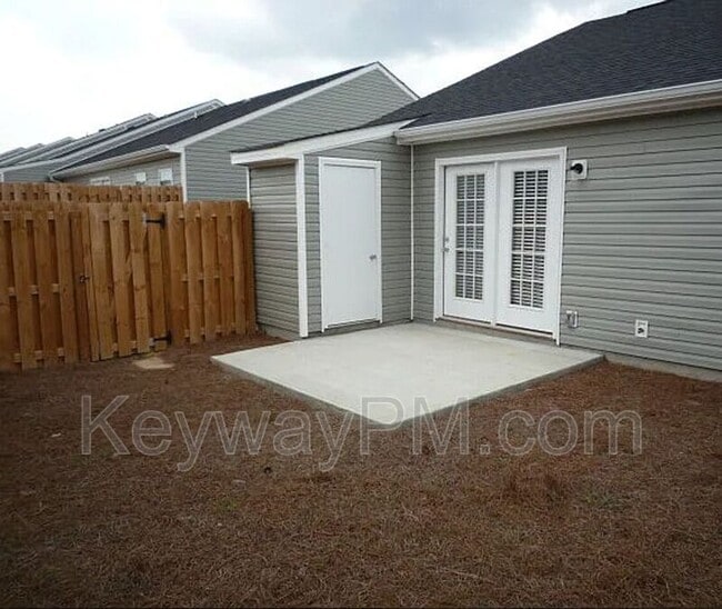 Building Photo - 7322 Dorado Dr