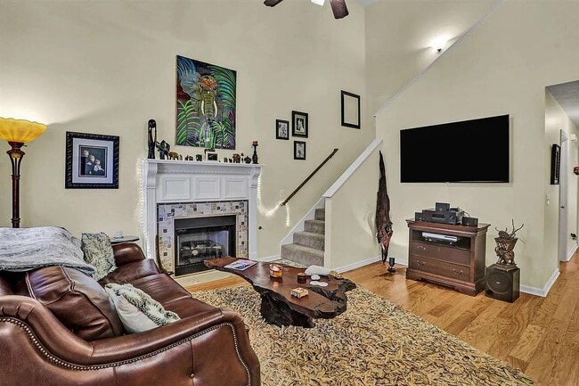 Primary Photo - 780 Whippoorwill Dr