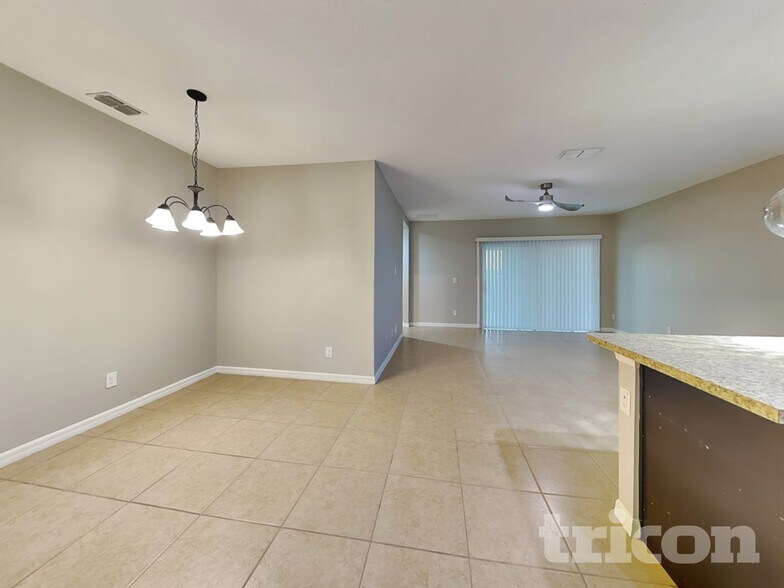 Building Photo - 727 Benjamin Trail