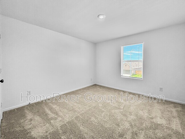 Building Photo - 5818 Starling Dr