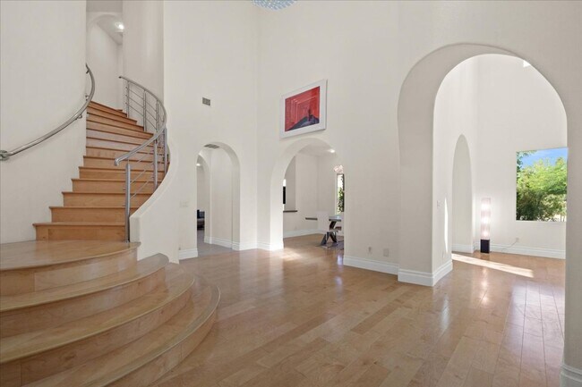 Building Photo - Stunning 5-Bedroom Home on the 12th Hole of Arroyo Golf Course in Red Rock Country Club