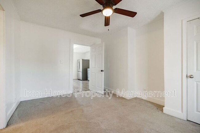 Building Photo - 2084 Broad St