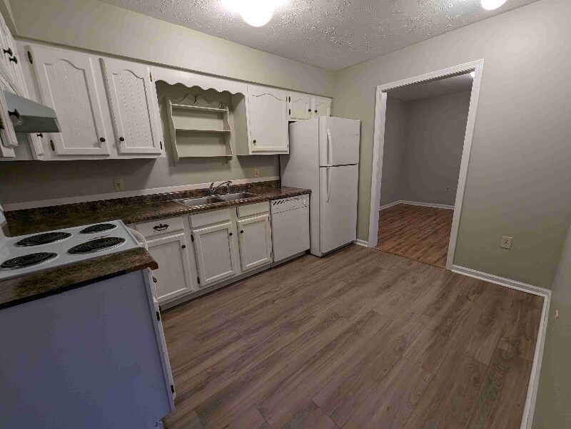 Building Photo - 106 Molloy Ct