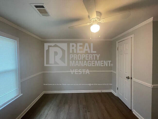 Building Photo - 5624 Swymer Dr