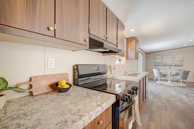 Building Photo - 146 Shadow Oak Dr