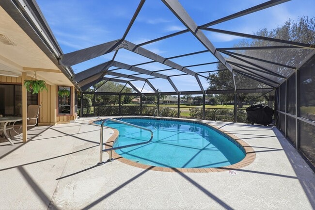 Building Photo - 3 Old Fence Rd