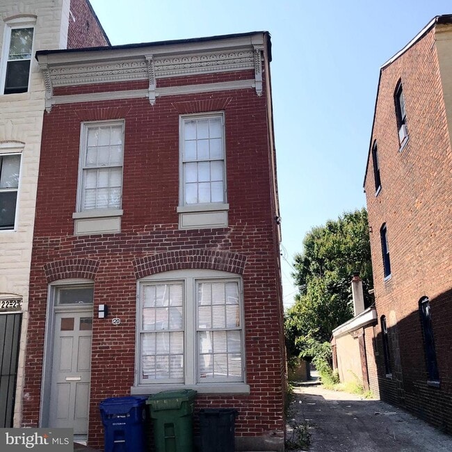 Primary Photo - 120 S Carrollton Ave