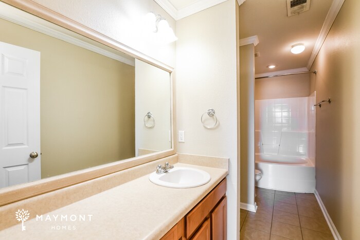 Building Photo - 15337 Tyler Mill Dr