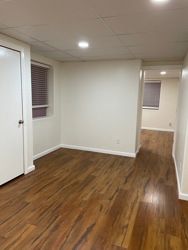 Building Photo - 214 Eagle Ave