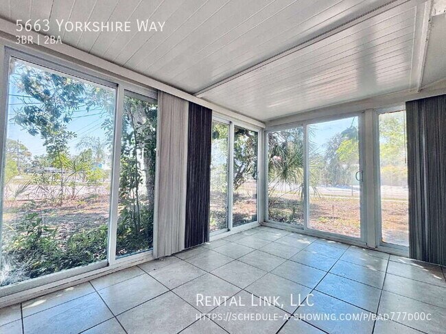 Building Photo - 5663 Yorkshire Way