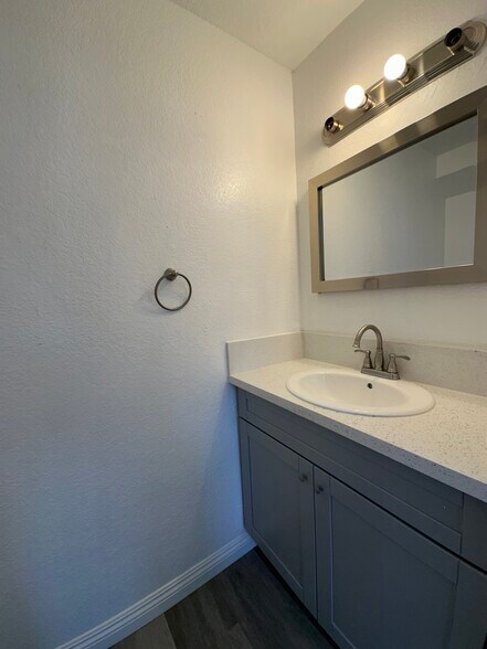 Half bath - 1503 W 85th St