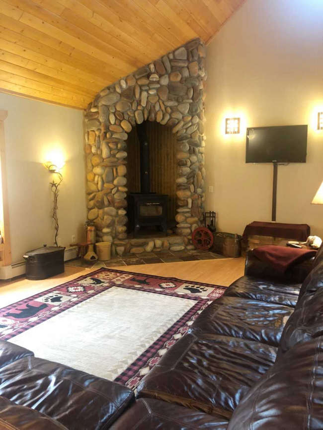Building Photo - FURNISHED SEASONAL RENTAL- ONE MONTH RENTAL