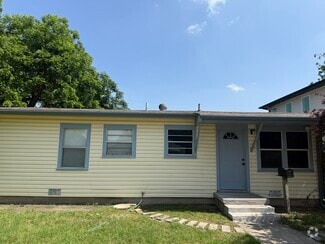 Building Photo - 1836 Carver Ave