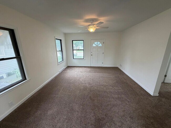 Building Photo - 3131 Ave A