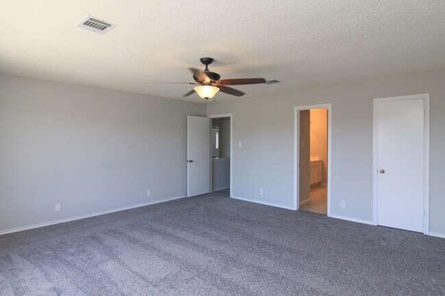 Building Photo - 12912 Latchwood Ln