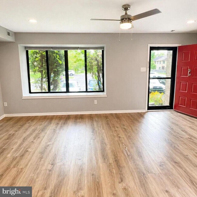 Building Photo - 3408 Stafford Pl