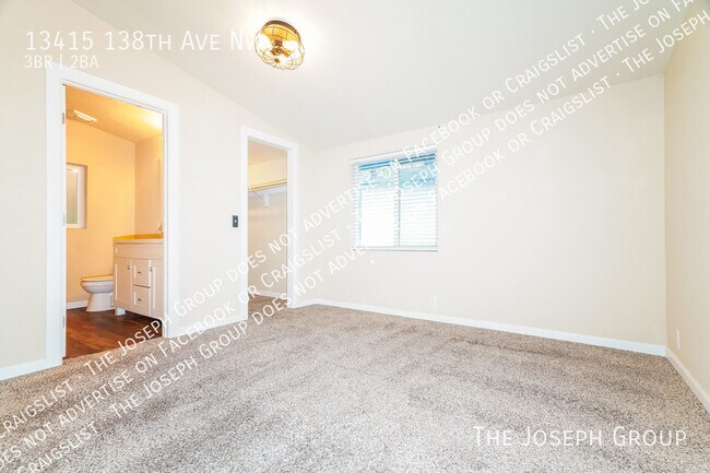 Building Photo - 13415 138th Ave NW