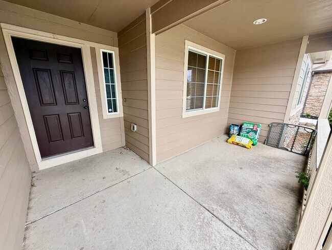 Building Photo - Move-In Ready Ranch in Wellington with Fresh Updates