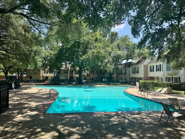 Building Photo - 829 Wax Myrtle Ln