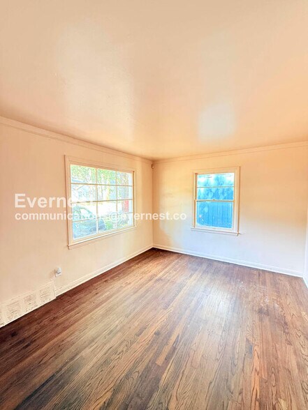 Building Photo - 16720 Rockdale St