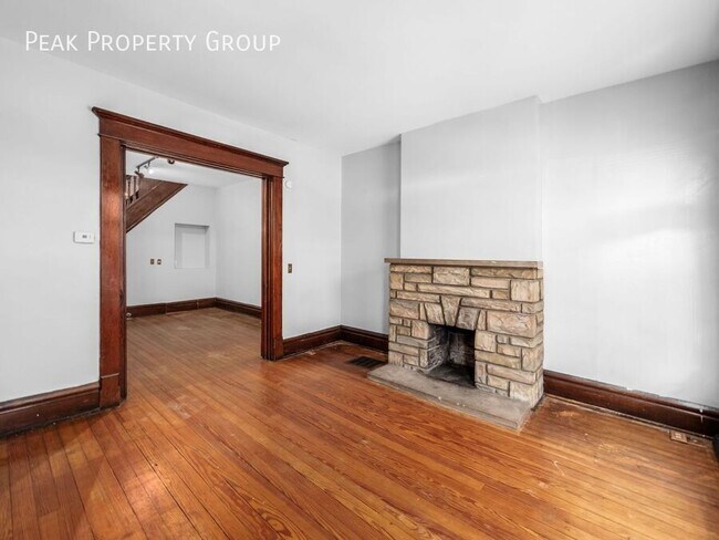 Building Photo - 1230 Indianola Ave