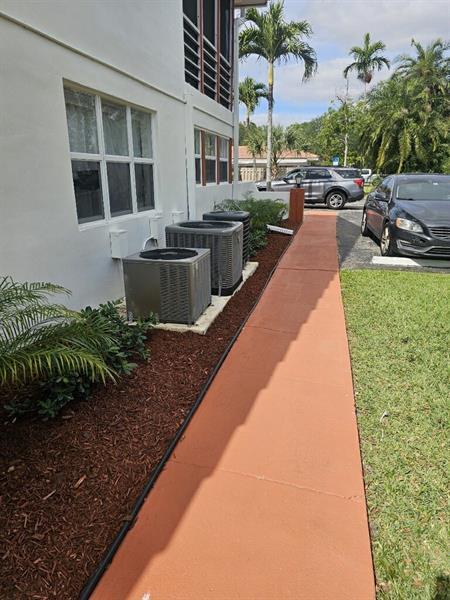 Building Photo - 3200 Coral Springs Dr