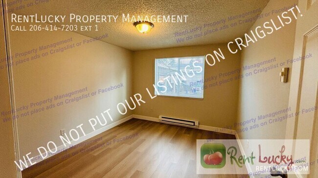 Building Photo - 2824 D Pl SE