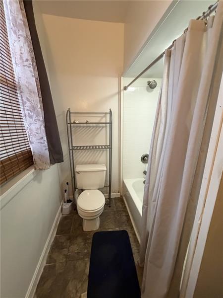 Building Photo - 510 Ivory Ave