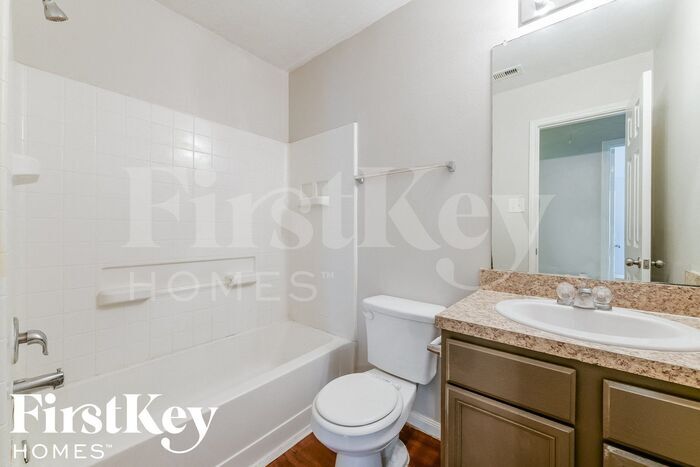 Building Photo - 15411 Bammel Oaks Ct