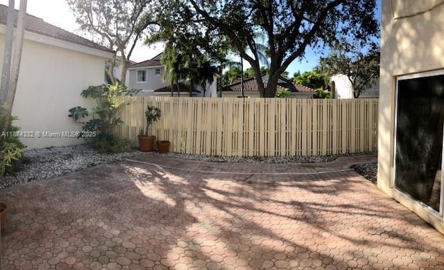 Building Photo - 1140 Oysterwood St