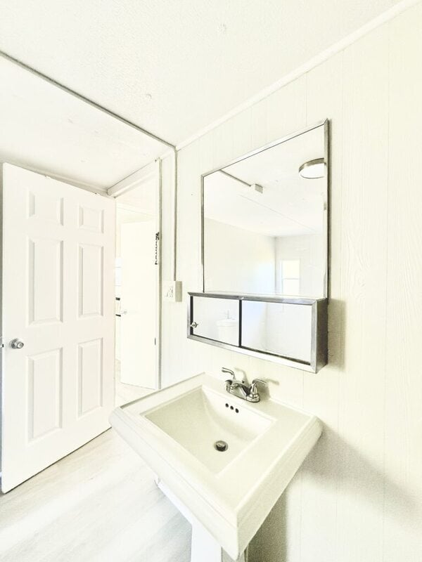 Building Photo - 6519 Sandra Dr