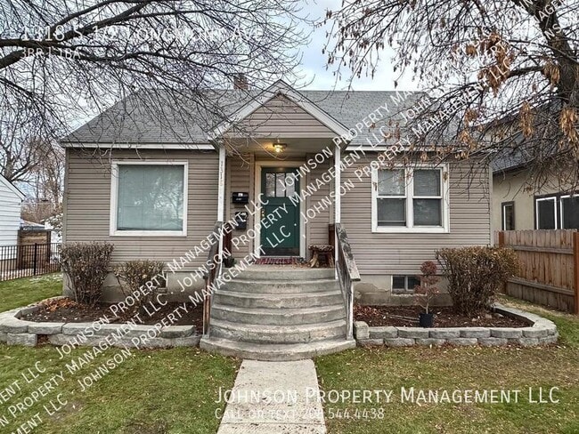 Primary Photo - 1105 1/2-S 1/2 S Longmont Ave