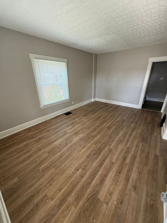 Building Photo - Completely remodeled 3 Bedroom 2 Story Homes for Rent