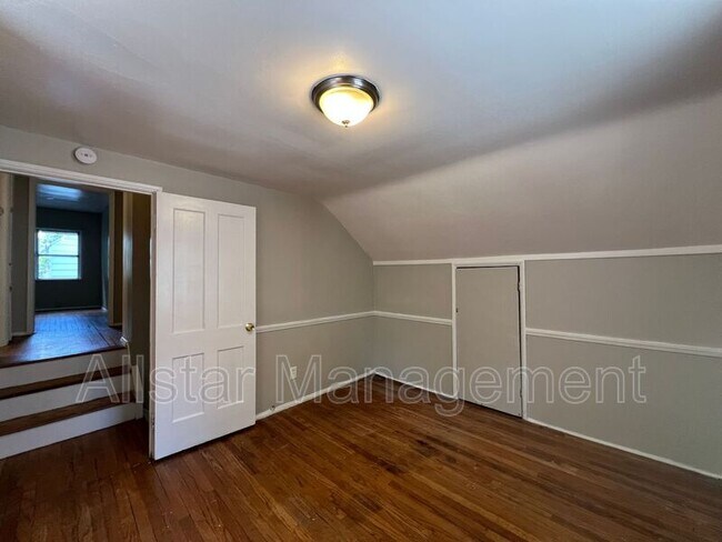Building Photo - 19208 Shakerwood Rd