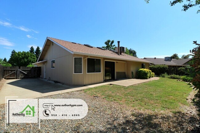 Building Photo - 1844 Breckenwood, Short Trip to the park. ...