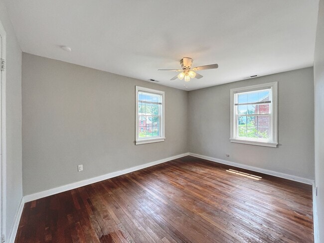 Building Photo - Charming 3-Bedroom Brick Colonial in Edgewood