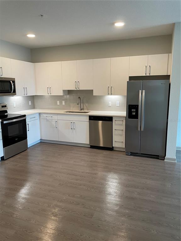 Building Photo - 8498 Telfair Dr