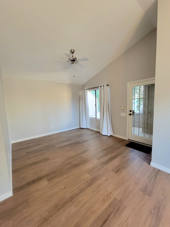 Main Room - high vaulted ceilings - 2035 S Elm St