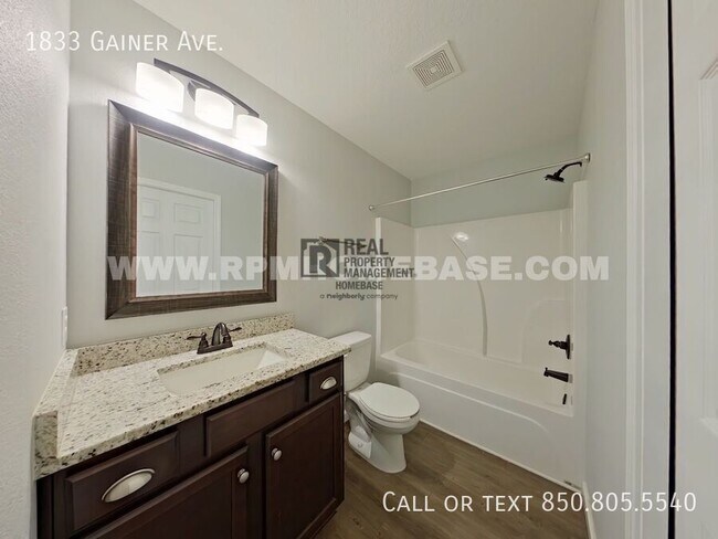 Building Photo - 1833 Gainer Ave