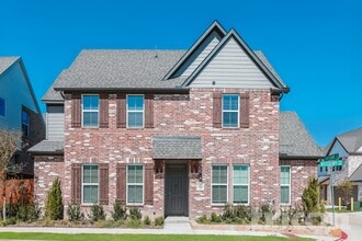 Building Photo - 1106 Aylesbury Rd