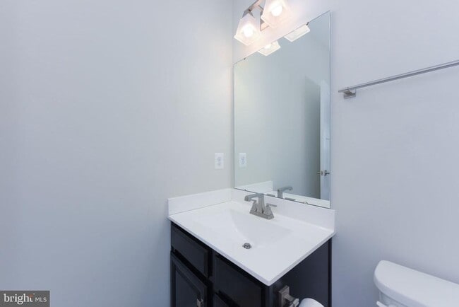Building Photo - 9912 Vista Pointe Dr