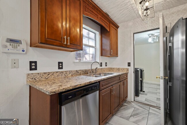 Building Photo - 156 Laurel Green Ct