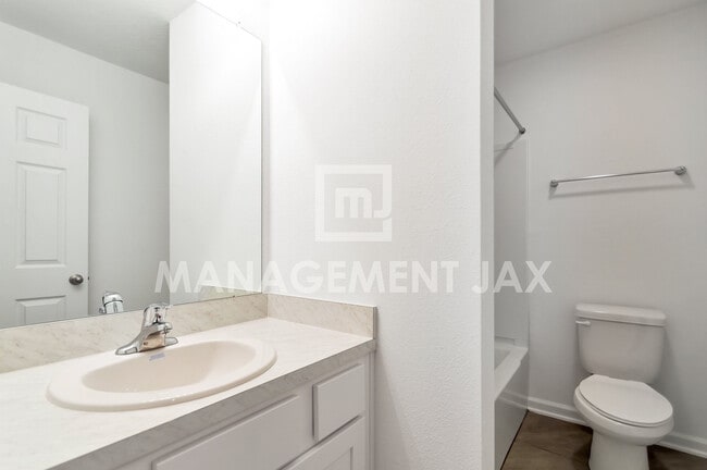 Building Photo - 4015 Haymon Ave