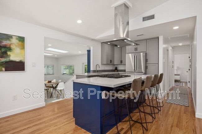 Building Photo - 778 Del Riego Ave