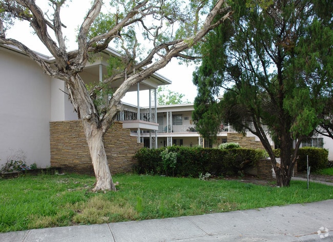 Building Photo - 711 Beacom Blvd