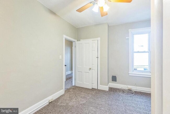 Building Photo - 1528 S 29th St