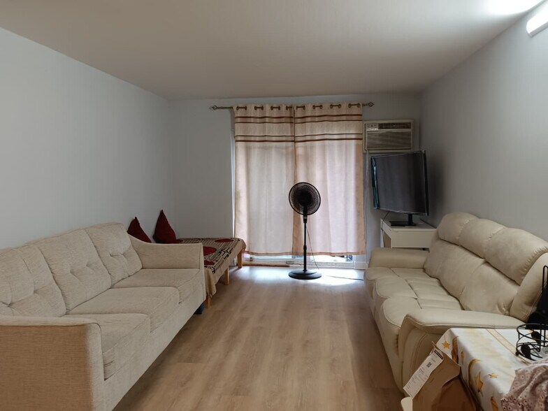 New flooring - 1075 Knoll Ln