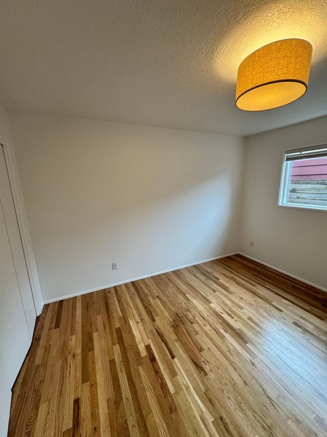 Building Photo - Beautifully remodeled 4 bedroom with ADU! PVT backyard, garage pets ok!