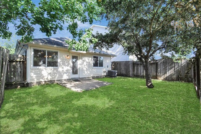 Building Photo - 5806 Sonoma Ridge